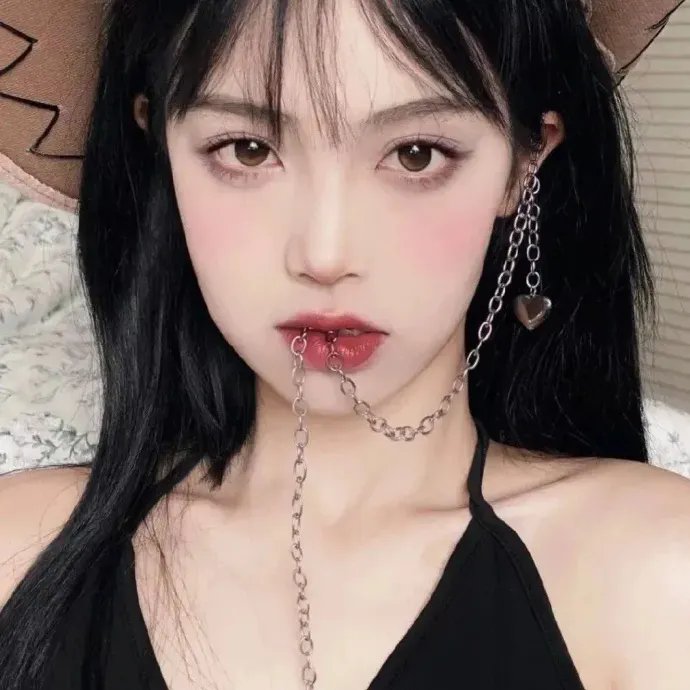 汉娜·盖茨比：道格拉斯