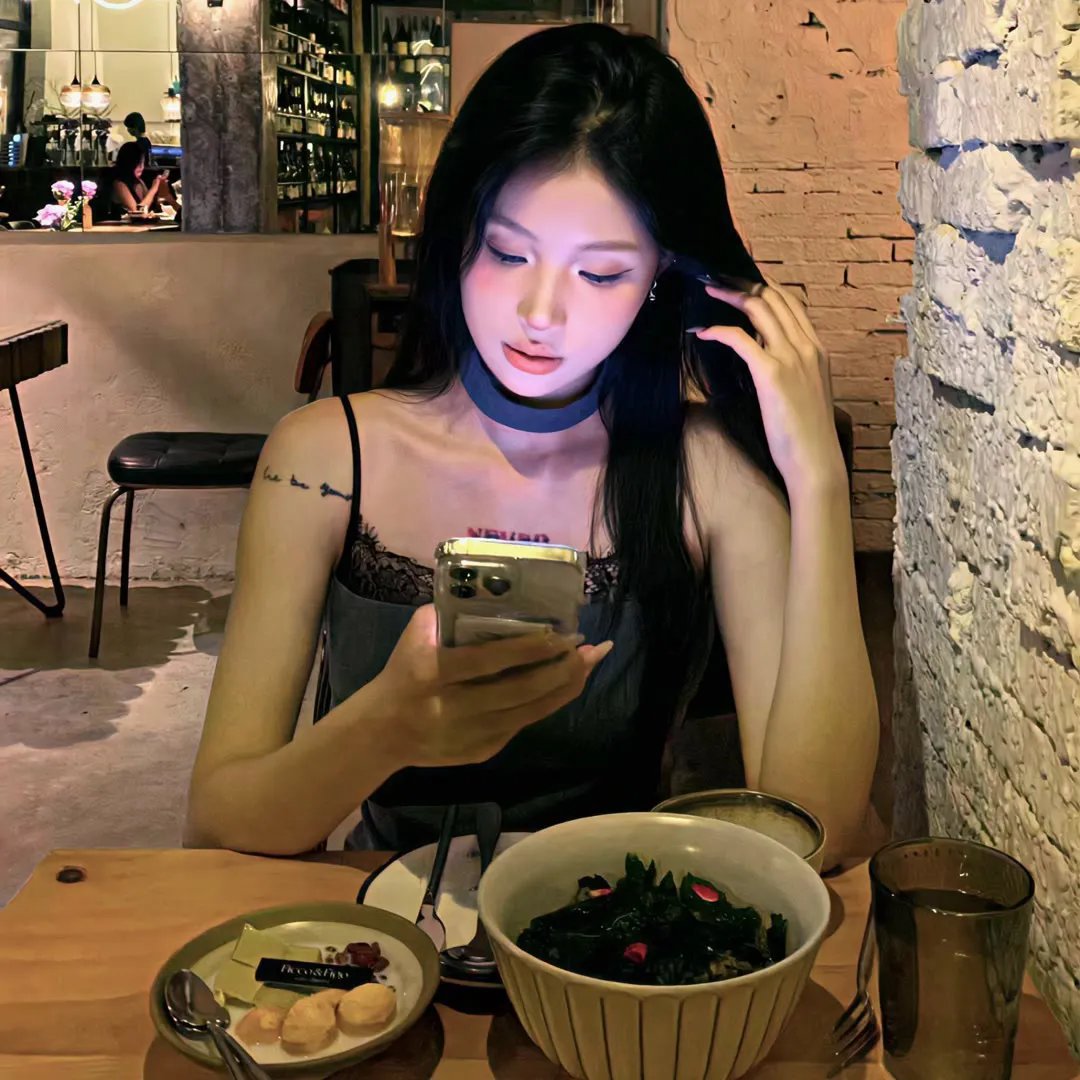 反派别哭，我就会亿点厨艺